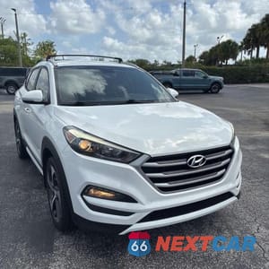 2017 HYUNDAI TUCSON SPORT KM8J33A25HU513628 - główne zdjęcie licytacji z USA - miniatura