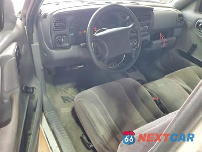 Zdjęcie 8 z 12 samochodu: 2000 DODGE DAKOTA VIN:1B7GL22X9YS563205 - miniatura