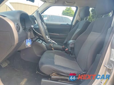 Zdjęcie 7 z 13 samochodu: 2011 JEEP PATRIOT SPORT VIN:1J4NF1GB0BD252189 - miniatura