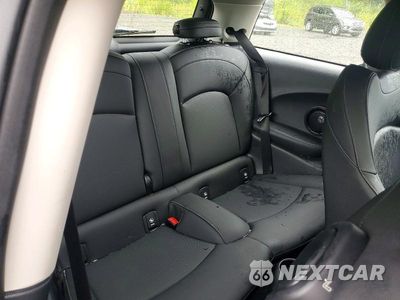 Zdjęcie 11 z 14 samochodu: 2024 MINI COOPER SE VIN:WMW13DJ0XR2U74165 - miniatura