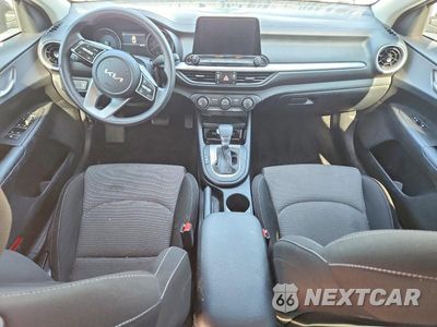 Zdjęcie 8 z 12 samochodu: 2024 KIA FORTE LXS VIN:3KPF24AD0RE837753 - miniatura