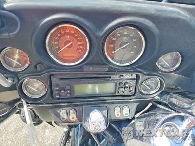 Zdjęcie 7 z 9 samochodu: 2011 HARLEY-DAVIDSON FLHTK VIN:1HD1KEM12BB644457 - miniatura