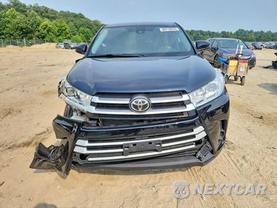 Piąte zdjęcie samochodu w środku: 2019 TOYOTA HIGHLANDER LE VIN:5TDZARFH6KS049418 - miniatura