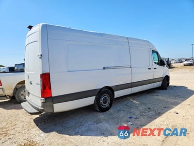 Trzecie zdjęcie samochodu z tyłu: 2022 MERCEDES-BENZ SPRINTER 2500 VIN:W1Y4DDHY1NT103307 - miniatura