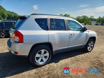 Trzecie zdjęcie samochodu z tyłu: 2011 JEEP COMPASS SPORT VIN:1J4NT1FB1BD162124 - miniatura