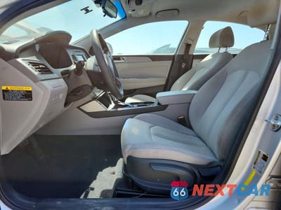 Zdjęcie 7 z 12 samochodu: 2016 HYUNDAI SONATA HYBRID SE VIN:KMHE24L11GA040275 - miniatura