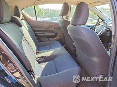 Zdjęcie 10 z 13 samochodu: 2015 TOYOTA PRIUS C TWO VIN:JTDKDTB35F1580614 - miniatura