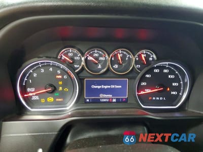 Zdjęcie 9 z 12 samochodu: 2019 CHEVROLET SILVERADO K1500 LT VIN:1GCRYDEKXKZ340661 - miniatura