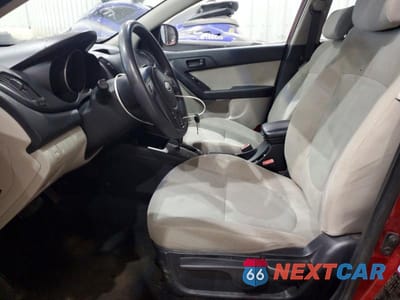 Zdjęcie 7 z 12 samochodu: 2010 KIA FORTE EX VIN:KNAFU4A2XA5055420 - miniatura