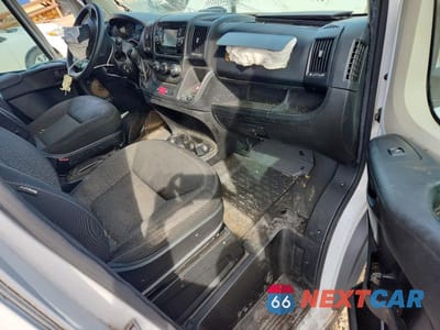 Zdjęcie 8 z 13 samochodu: 2018 RAM PROMASTER 1500 1500 STANDARD VIN:3C6TRVNGXJE110060 - miniatura