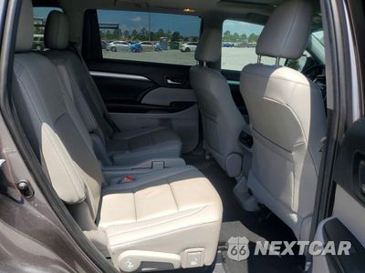 Zdjęcie 11 z 14 samochodu: 2019 TOYOTA HIGHLANDER XLE VIN:5TDKZRFH6KS568477 - miniatura