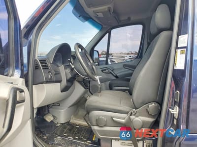 Zdjęcie 7 z 13 samochodu: 2016 MERCEDES-BENZ SPRINTER 2500 VIN:WD3PE7DD4GP272892 - miniatura