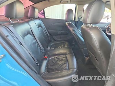 Zdjęcie 10 z 13 samochodu: 2014 CHEVROLET SONIC LTZ VIN:1G1JE5SB6E4184273 - miniatura