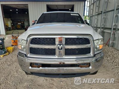 Piąte zdjęcie samochodu w środku: 2014 RAM 2500 ST VIN:3C6UR5CL5EG133759 - miniatura