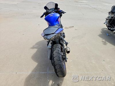 Czwarte zdjęcie samochodu z boku: 2022 YAMAHA YZFR3 A VIN:MH3RH18Y9NK008689 - miniatura