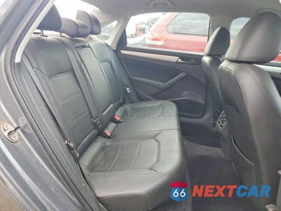 Zdjęcie 10 z 12 samochodu: 2013 VOLKSWAGEN PASSAT SE VIN:1VWBP7A31DC061848 - miniatura