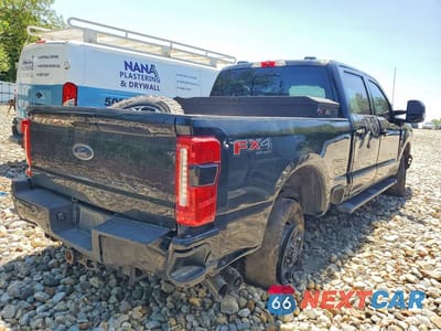 Trzecie zdjęcie samochodu z tyłu: 2023 FORD F350 SUPER DUTY VIN:1FT8W3BM0PED05868 - miniatura
