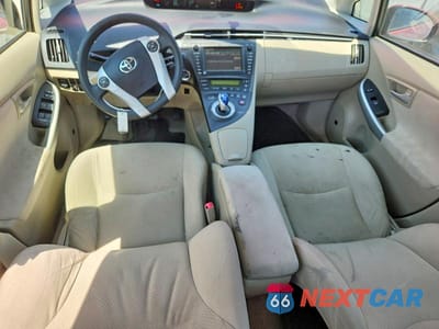 Zdjęcie 8 z 13 samochodu: 2011 TOYOTA PRIUS THREE VIN:JTDKN3DU2B0296120 - miniatura