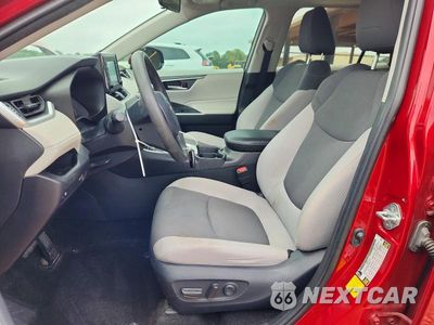 Zdjęcie 7 z 12 samochodu: 2019 TOYOTA RAV4 XLE VIN:2T3W1RFV9KC003168 - miniatura