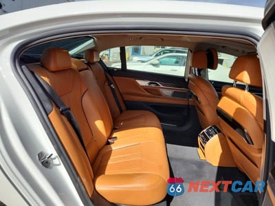 Zdjęcie 10 z 12 samochodu: 2018 BMW 740 XE VIN:WBA7J2C55JB246298 - miniatura
