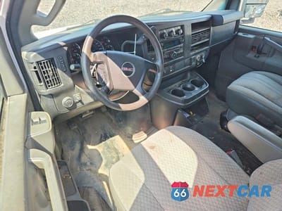 Zdjęcie 8 z 12 samochodu: 2016 GMC SAVANA CUTAWAY G3500 VIN:1GD07RFGXG1315747 - miniatura