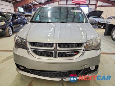 Piąte zdjęcie samochodu w środku: 2019 DODGE GRAND CARAVAN GT VIN:2C4RDGEG0KR790192 - miniatura