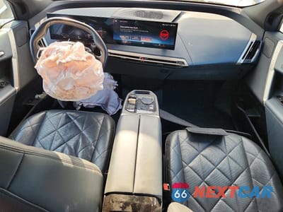 Zdjęcie 8 z 13 samochodu: 2023 BMW IX XDRIVE50 VIN:WB523CF03PCM19294 - miniatura