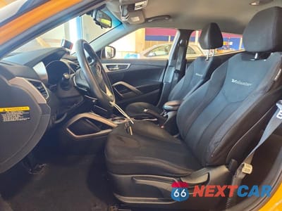 Zdjęcie 7 z 12 samochodu: 2012 HYUNDAI VELOSTER BASE VIN:KMHTC6AD5CU071387 - miniatura