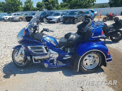 Trzecie zdjęcie samochodu z tyłu: 2001 HONDA GL1800 VIN:1HFSC47071A006621 - miniatura