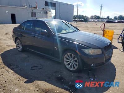 Czwarte zdjęcie samochodu z boku: 2011 BMW 328 XI SULEV VIN:WBAPK5G58BNN79796 - miniatura
