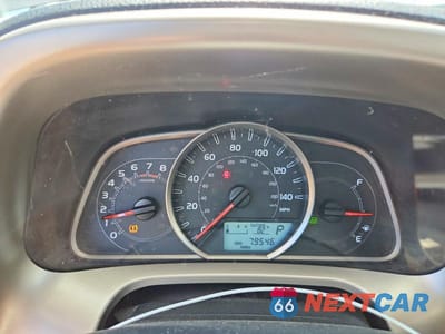 Zdjęcie 9 z 12 samochodu: 2015 TOYOTA RAV4 XLE VIN:JTMRFREV3FD126501 - miniatura