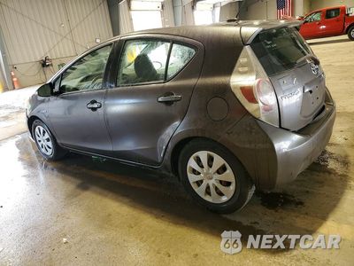 Drugie zdjęcie samochodu z przodu: 2014 TOYOTA PRIUS C THREE VIN:JTDKDTB36E1560600 - miniatura