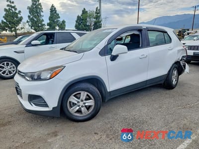 2018 CHEVROLET TRAX LS 3GNCJNSB6JL218316 - główne zdjęcie licytacji z USA - miniatura