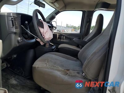 Zdjęcie 7 z 13 samochodu: 2017 CHEVROLET EXPRESS G3500 LT VIN:1GAZGPFF4H1132961 - miniatura