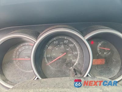 Zdjęcie 9 z 13 samochodu: 2010 NISSAN VERSA 1.8 S VIN:3N1BC1AP6AL409452 - miniatura