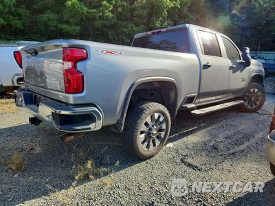 Trzecie zdjęcie samochodu z tyłu: 2024 CHEVROLET SILVERADO K2500 HEAVY DUTY LT VIN:2GC4YNE79R1122046 - miniatura