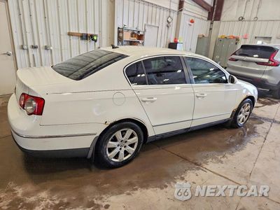 Trzecie zdjęcie samochodu z tyłu: 2007 VOLKSWAGEN PASSAT 2.0T VIN:WVWAK73C27P078889 - miniatura
