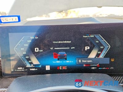 Zdjęcie 9 z 12 samochodu: 2026 BMW X5 M60I VIN:5UX33EU04T9220719 - miniatura