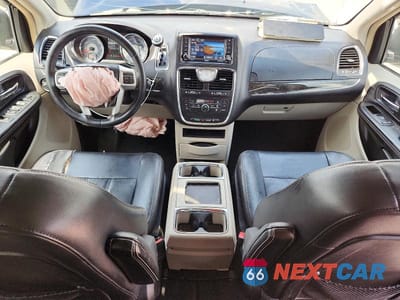 Zdjęcie 8 z 14 samochodu: 2014 CHRYSLER TOWN & COUNTRY TOURING VIN:2C4RC1BG1ER386987 - miniatura