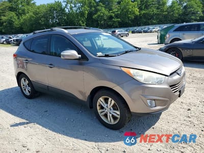 Czwarte zdjęcie samochodu z boku: 2013 HYUNDAI TUCSON GLS VIN:KM8JUCAC0DU677434 - miniatura