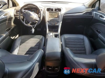Zdjęcie 8 z 12 samochodu: 2017 FORD FUSION SE VIN:3FA6P0H73HR281994 - miniatura