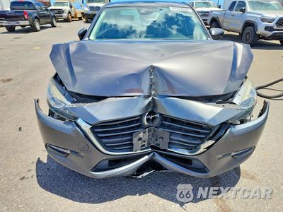Piąte zdjęcie samochodu w środku: 2018 MAZDA 3 TOURING VIN:3MZBN1V38JM256403 - miniatura