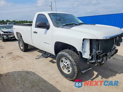 Czwarte zdjęcie samochodu z boku: 2011 CHEVROLET SILVERADO K2500 HEAVY DUTY VIN:1GC0KVCG5BF229578 - miniatura