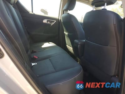 Zdjęcie 11 z 13 samochodu: 2012 LEXUS CT 200 VIN:JTHKD5BH8C2069801 - miniatura