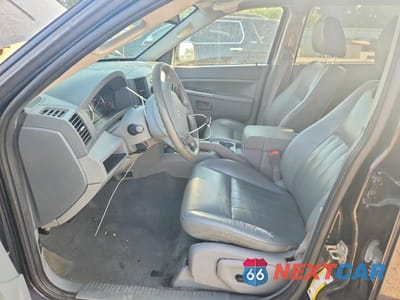 Zdjęcie 7 z 12 samochodu: 2007 JEEP GRAND CHEROKEE LAREDO VIN:1J8GR48K67C522859 - miniatura