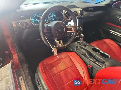 Zdjęcie 8 z 12 samochodu: 2018 FORD MUSTANG VIN:1FATP8UH4J5101415 - miniatura