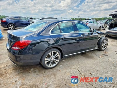 Trzecie zdjęcie samochodu z tyłu: 2017 MERCEDES-BENZ C 300 VIN:55SWF4JB1HU204222 - miniatura