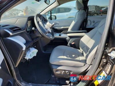 Zdjęcie 7 z 13 samochodu: 2026 TOYOTA SIENNA XLE 8-PASSENGER VIN:5TDYRKEC0TS293021 - miniatura