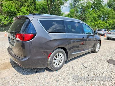 Trzecie zdjęcie samochodu z tyłu: 2018 CHRYSLER PACIFICA TOURING L VIN:2C4RC1BG2JR152030 - miniatura