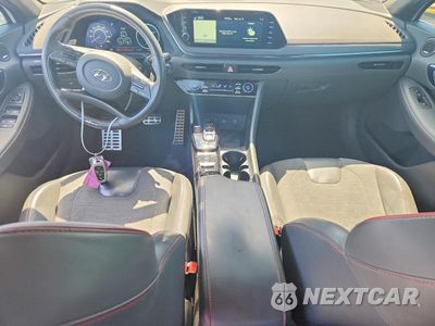 Zdjęcie 8 z 12 samochodu: 2021 HYUNDAI SONATA N LINE VIN:5NPEK4JC2MH113568 - miniatura